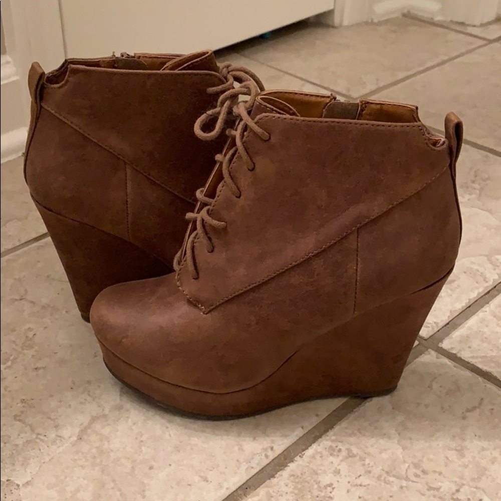 Wedge booties - Picture 2 of 4